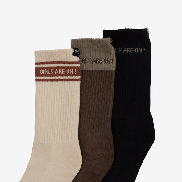 WAREHOUSE SALE: Girls are on! Socks